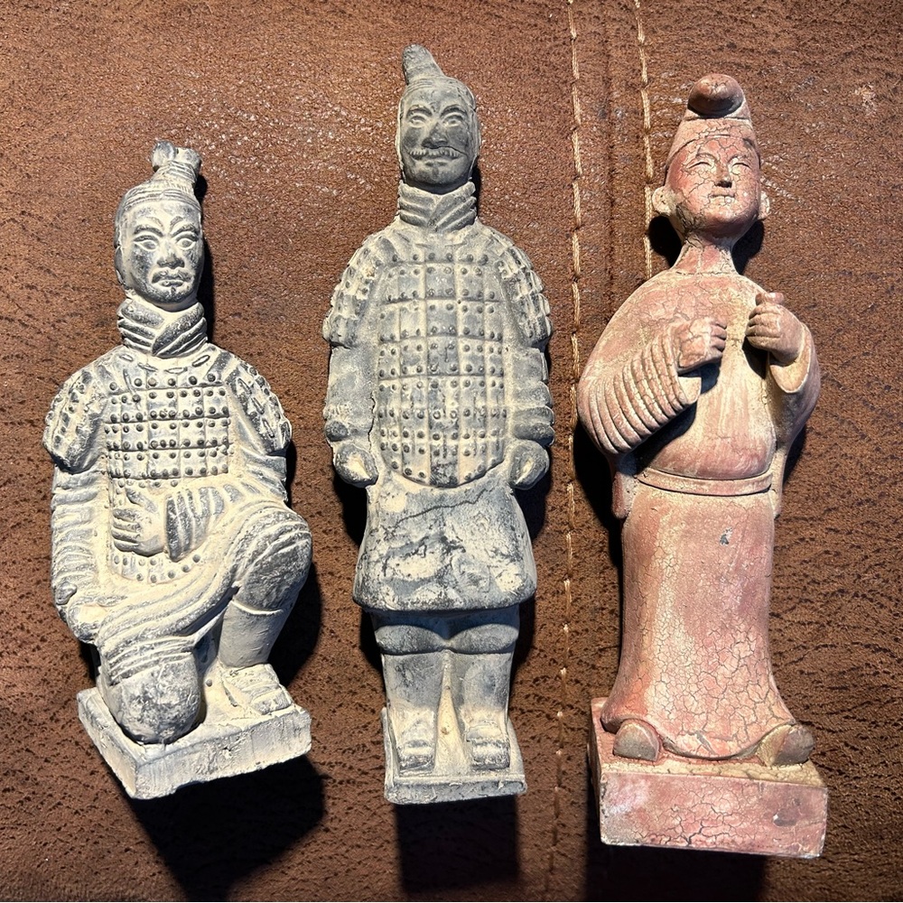 3 Vintage Handcrafted Chinese Figures (E01)
